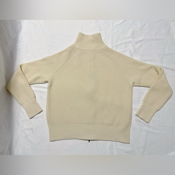 100% Wool Ribbed Double-Zipper Cardigan - Picture 7 of 10